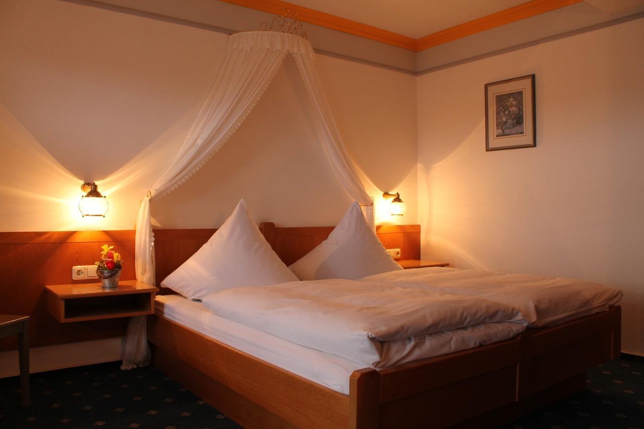 Hotel-Gasthof Zum Hirschen Durrwangen Номер фото